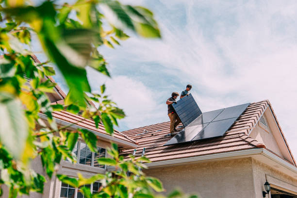 Best Roof Gutter Cleaning  in Grove City, FL